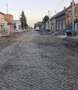 Від Дравецької до Карпатської України: історія та бруківчасте минуле головної транспортної артерії