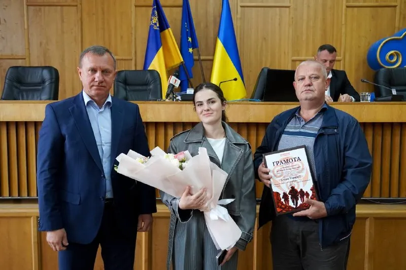 Ужгородська міська рада: нагороди для захисників, соціальна допомога та підтримка військових