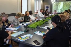 В Ужгороді обговорили розвиток жіночого лідерства та економічної незалежності
