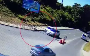 В Ужгороді водій втік з місця ДТП, спровокувавши аварію